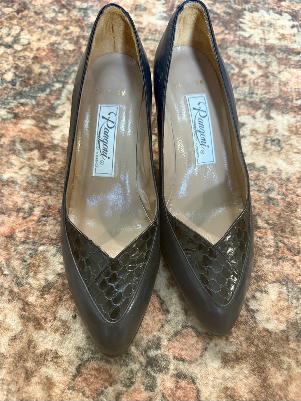 Rangoni of Florence Women’s Blue Leather Croc Embossed Pointed Toe Pumps 4.5B